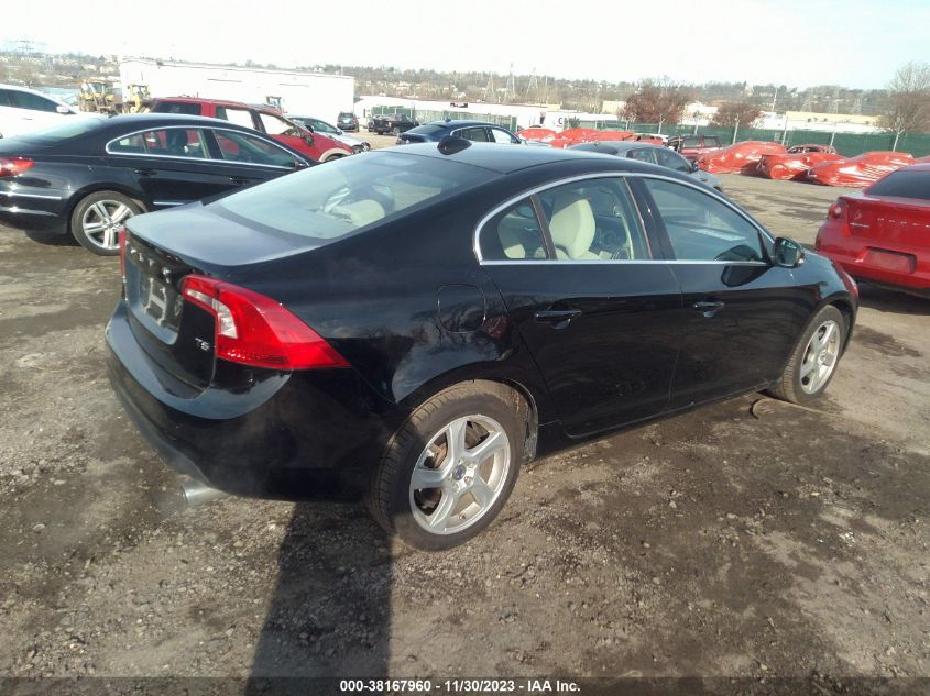 2013 VOLVO S60 T5 - YV1612FS0D1218137
