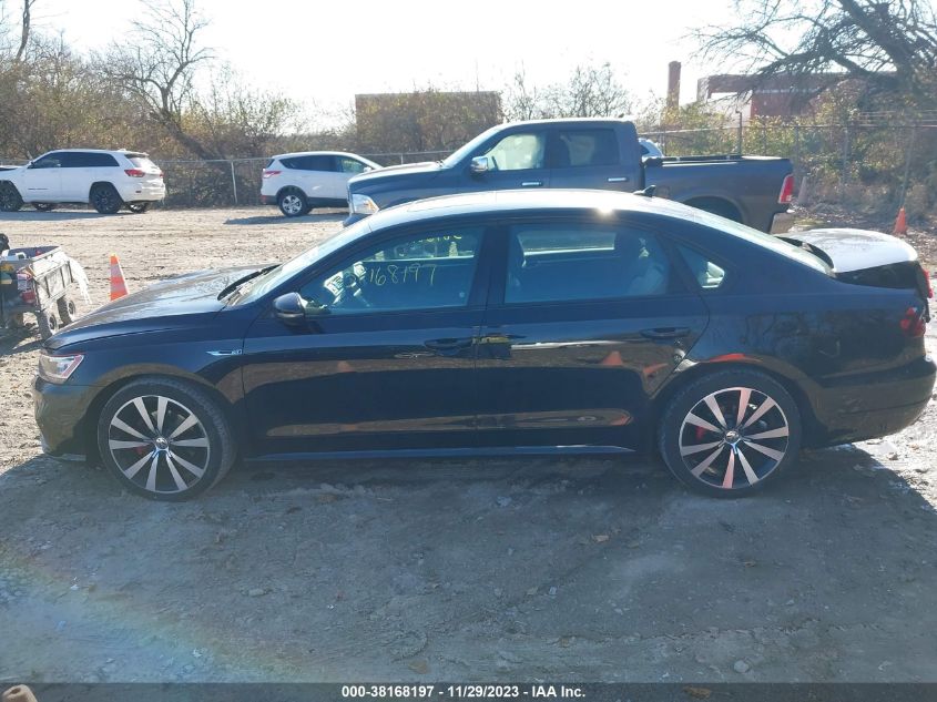 2018 VOLKSWAGEN PASSAT 3.6L V6 GT - 1VWJM7A31JC036545