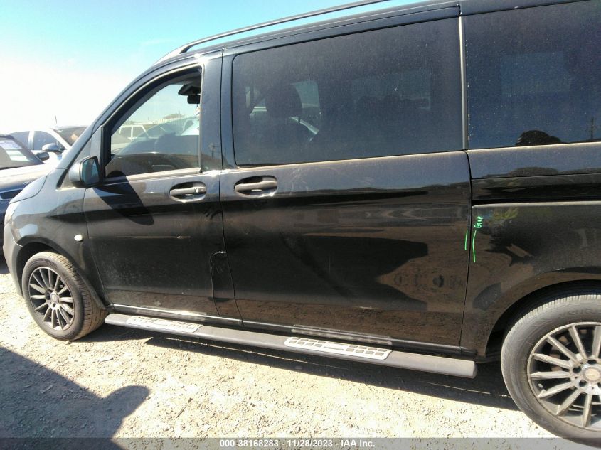 2018 MERCEDES-BENZ METRIS WD4PG2EE9J3448625