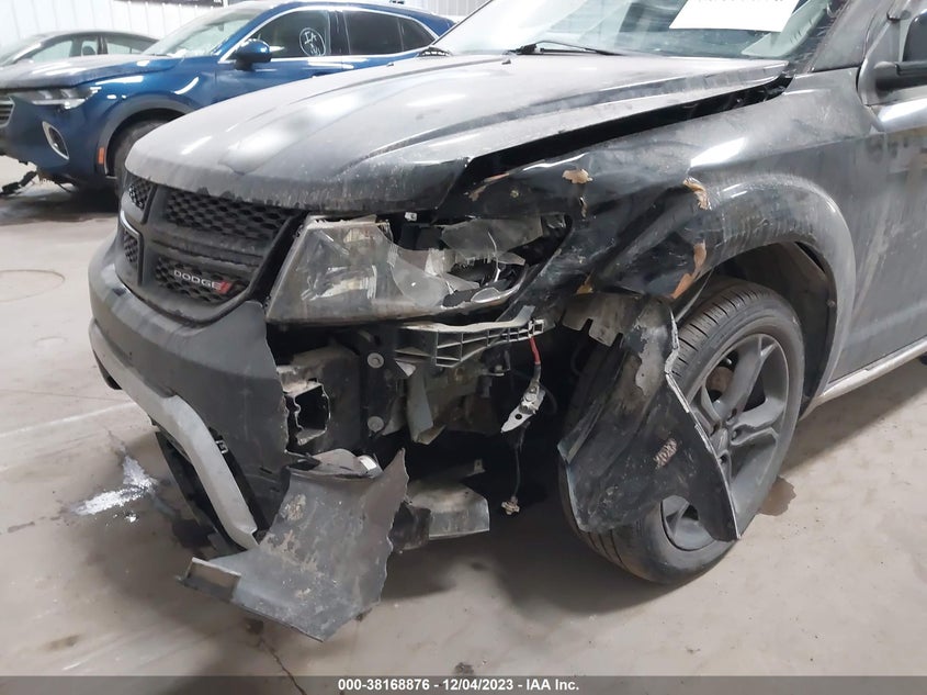 VIN 3C4PDDGG7KT764964 2019 DODGE JOURNEY CROSSROAD