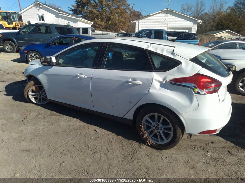 VIN 1FADP3K23JL307665 2018 FORD FOCUS SE