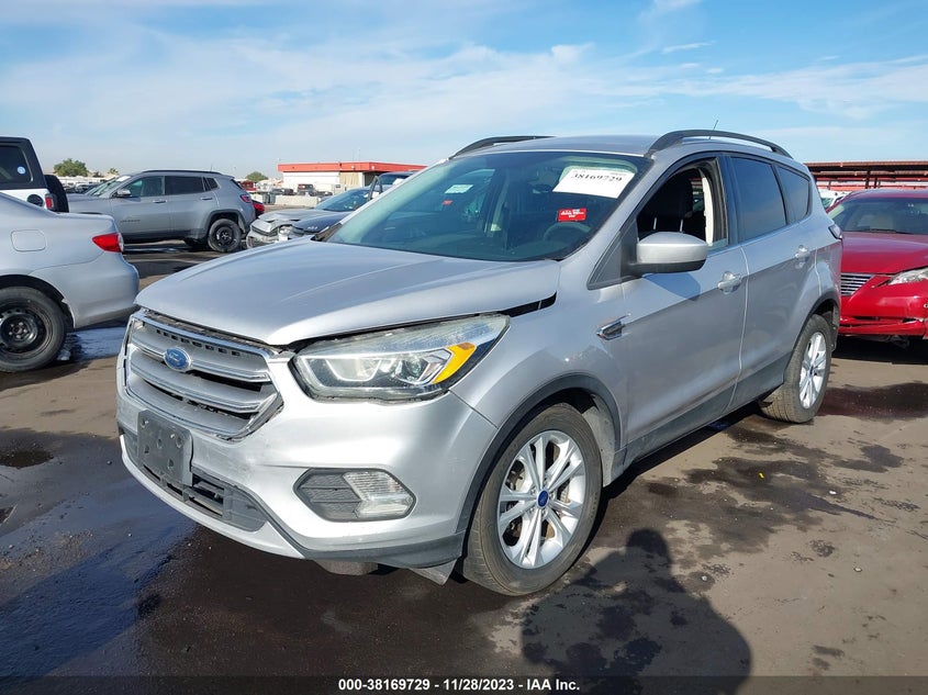 VIN 1FMCU0GD1HUB82737 2017 FORD ESCAPE SE