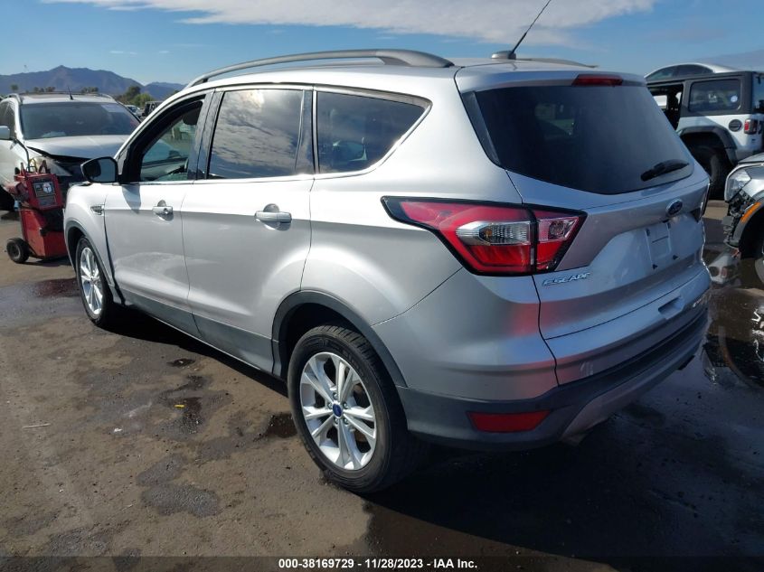 VIN 1FMCU0GD1HUB82737 2017 FORD ESCAPE SE