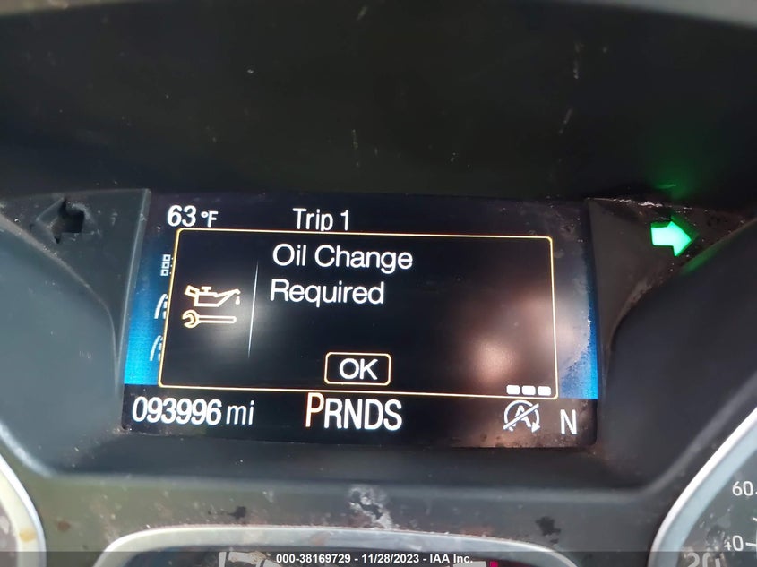 VIN 1FMCU0GD1HUB82737 2017 FORD ESCAPE SE