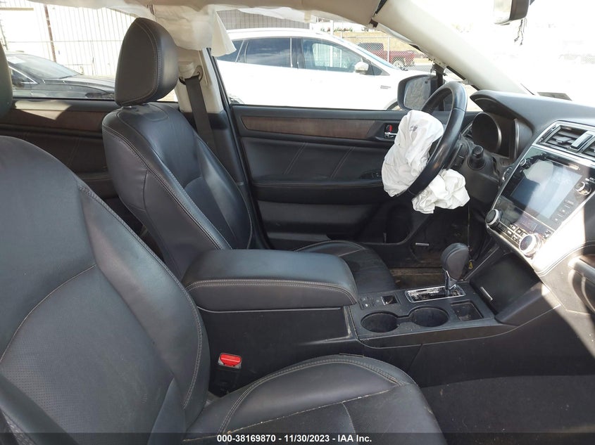 VIN 4S4BSANC4K3295208 2019 SUBARU OUTBACK 2.5I LIMITED