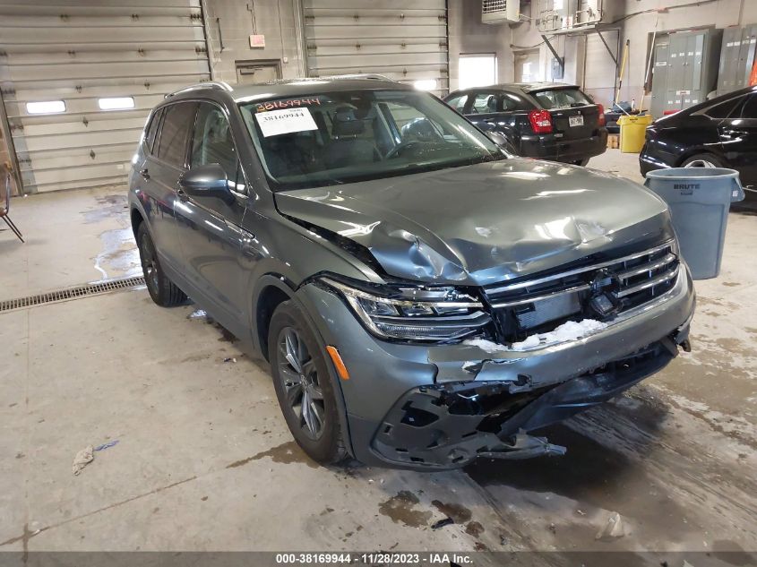 2022 VOLKSWAGEN TIGUAN SE - 3VV2B7AX0NM146606