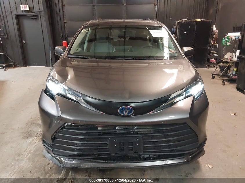 VIN 5TDKSKFC2PS101984 2023 TOYOTA SIENNA LE