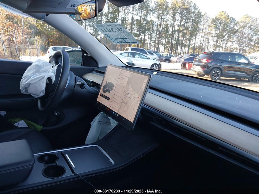 VIN 5YJYGDEE8MF199333 2021 TESLA MODEL Y
