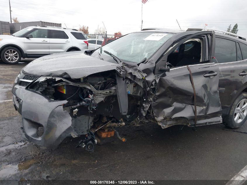 2013 TOYOTA RAV4 XLE - JTMWFREV3D5002884