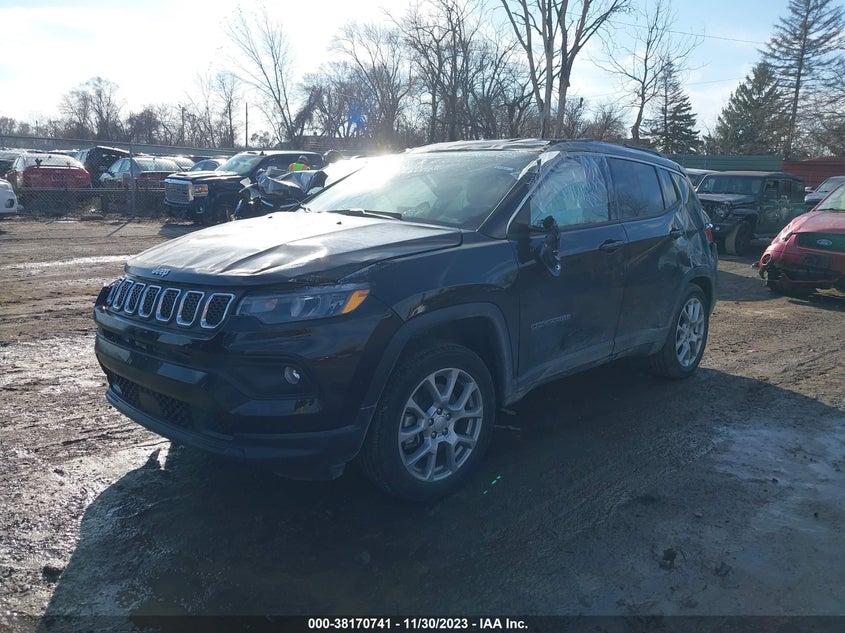 VIN 3C4NJDFNXPT544743 2023 JEEP COMPASS LATITUDE LUX