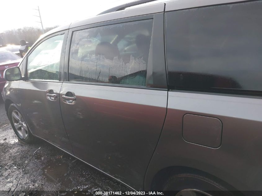 2017 TOYOTA SIENNA LE - 5TDKZ3DC6HS769860