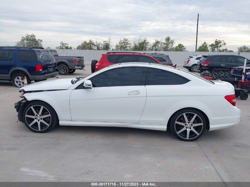 2015 MERCEDES-BENZ C 250 - WDDGJ4HB8FG368473