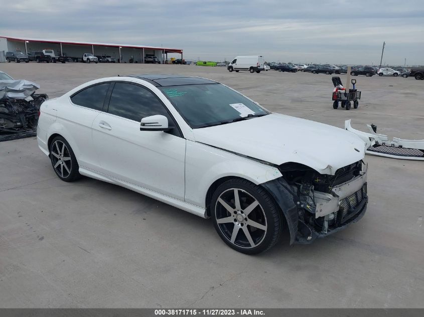 2015 MERCEDES-BENZ C 250 - WDDGJ4HB8FG368473