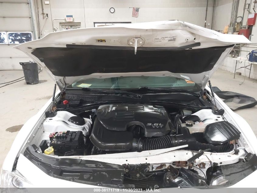 2015 CHRYSLER 300C 2C3CCAKG1FH769605