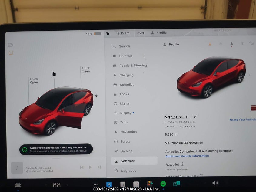 VIN 7SAYGDEE6NA021180 2022 TESLA MODEL Y