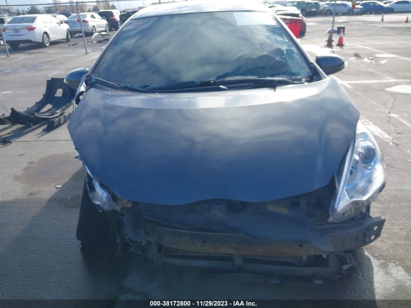 2013 TOYOTA PRIUS C - JTDKDTB39D1043869