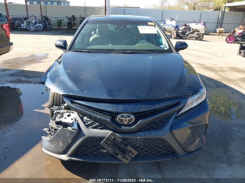 2018 TOYOTA CAMRY L/LE/XLE/SE/XSE - 4T1B11HK7JU590429