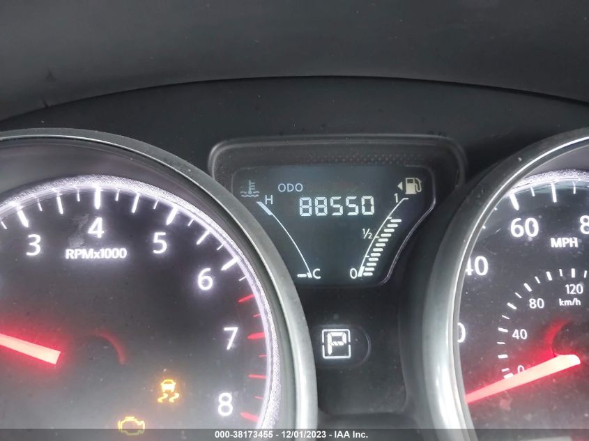 2015 NISSAN VERSA 1.6 SV - 3N1CN7AP8FL820246