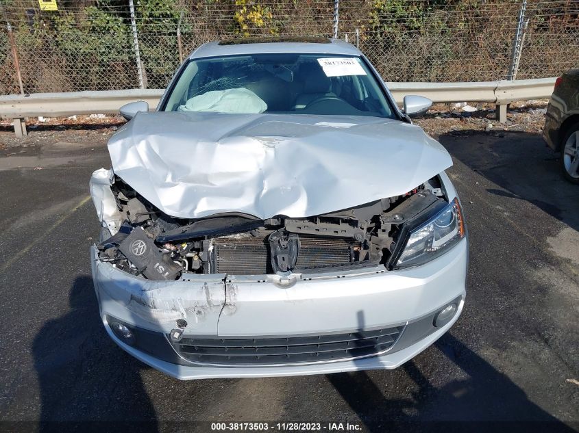 2013 VOLKSWAGEN JETTA HYBRID SEL PREMIUM 3VW637AJ6DM230935