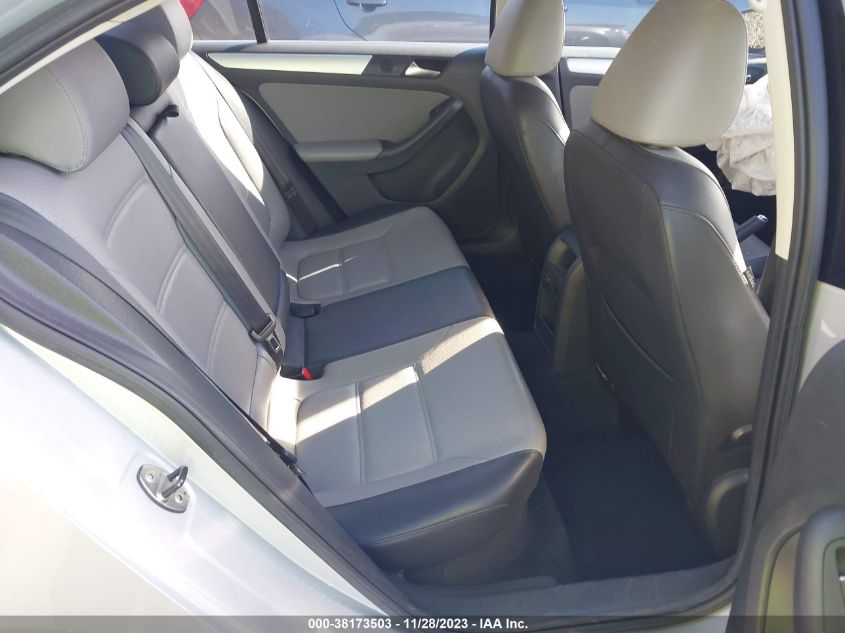 2013 VOLKSWAGEN JETTA HYBRID SEL PREMIUM 3VW637AJ6DM230935