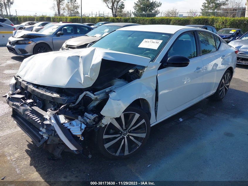 VIN 1N4BL4CV8KC153098 2019 NISSAN ALTIMA SR