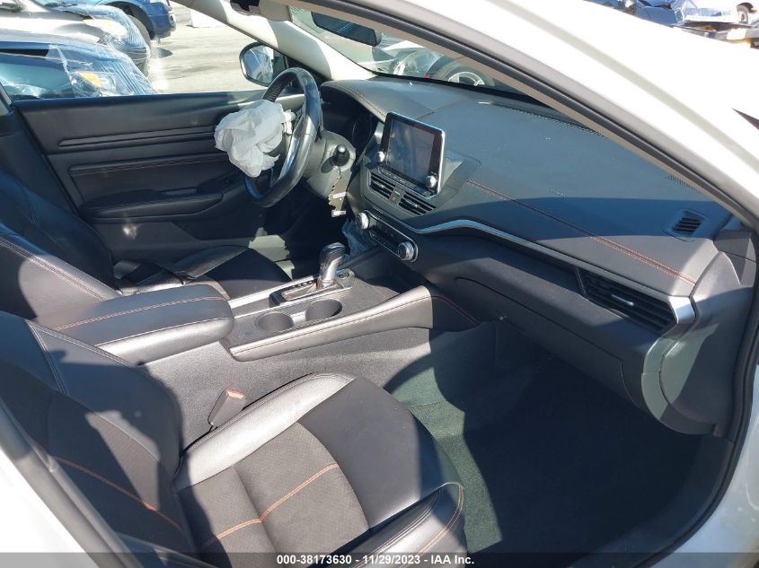 VIN 1N4BL4CV8KC153098 2019 NISSAN ALTIMA SR