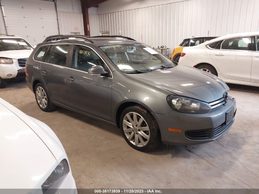 2014 VOLKSWAGEN JETTA SPORTWAGEN 2.0L TDI - 3VWPL7AJ8EM603169