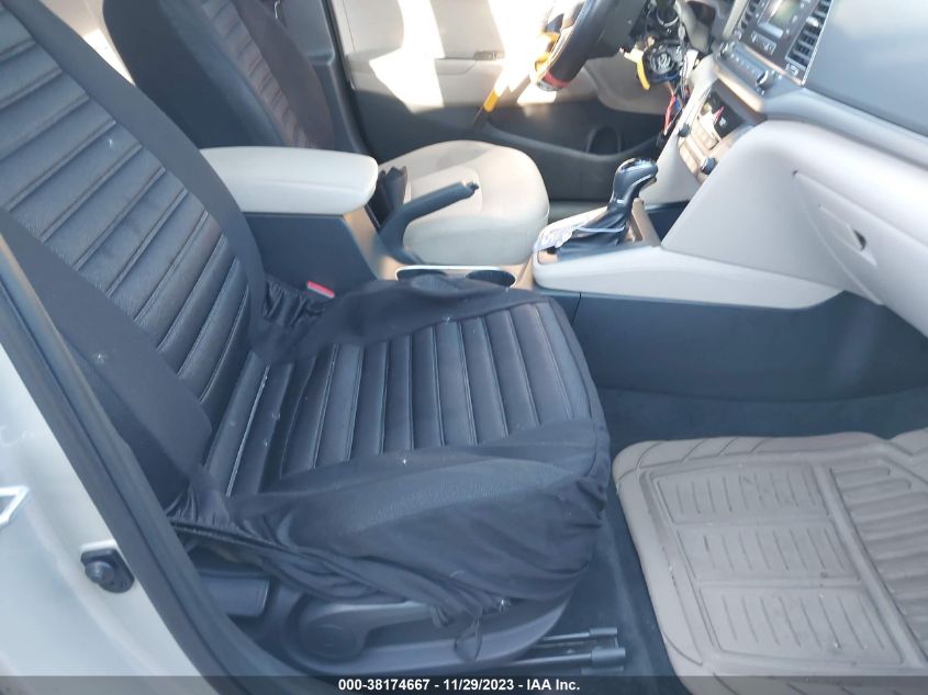 2017 HYUNDAI ELANTRA SE - 5NPD74LF5HH138796
