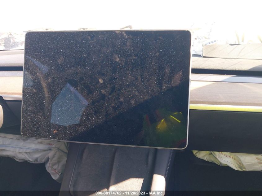 2022 TESLA MODEL 3 - 5YJ3E1EB3NF262859