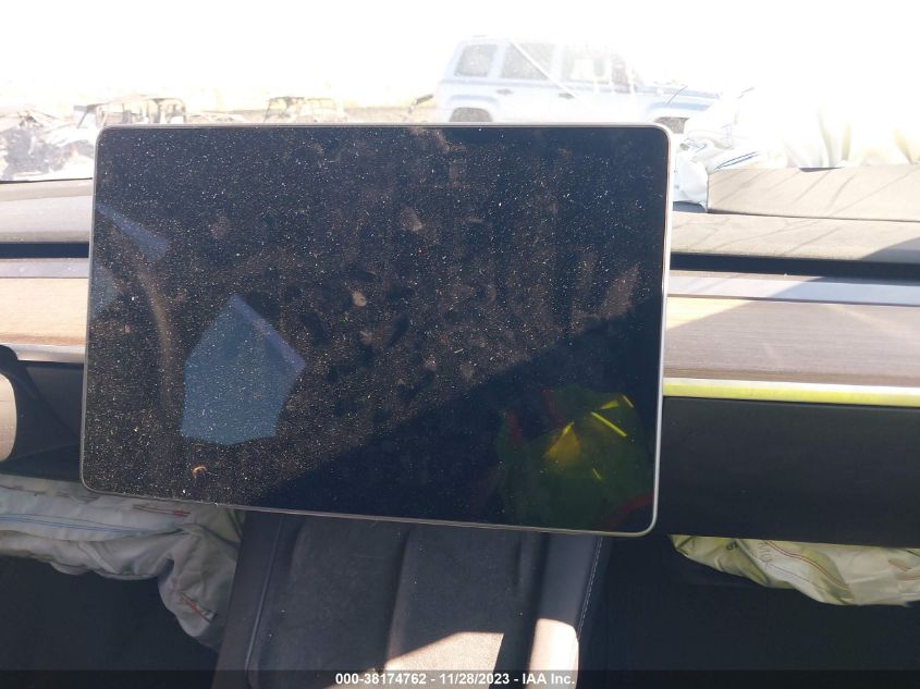 2022 TESLA MODEL 3 - 5YJ3E1EB3NF262859