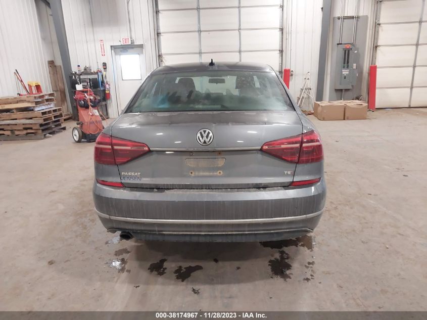 2017 VOLKSWAGEN PASSAT R-LINE - 1VWDT7A32HC018727