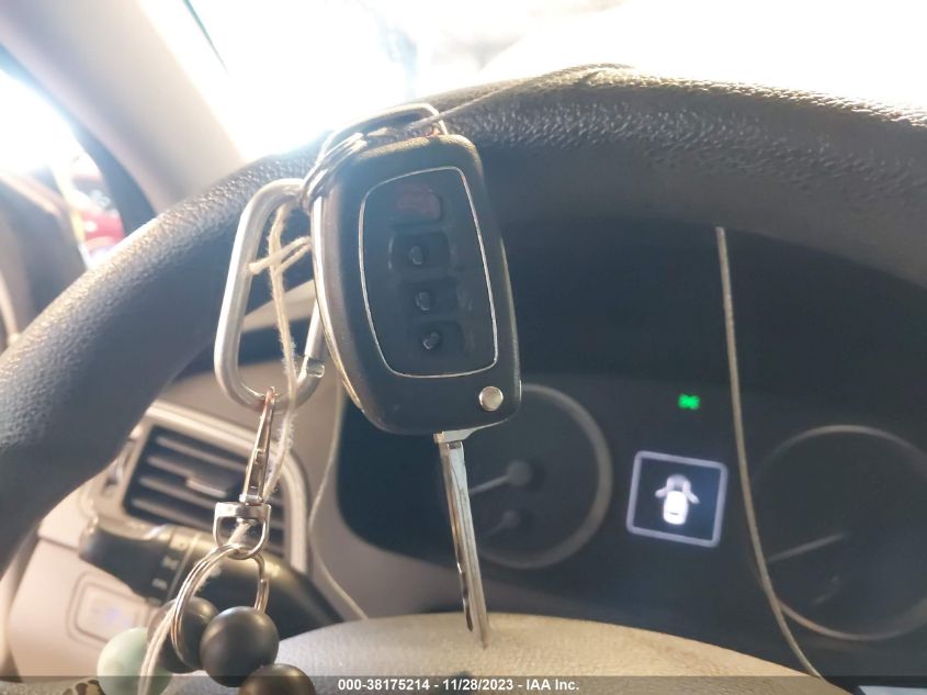 2016 HYUNDAI SONATA SE - 5NPE24AF1GH409471
