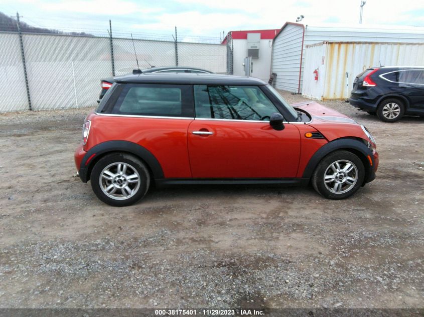 2013 MINI HARDTOP COOPER - WMWSU3C5XDT691058