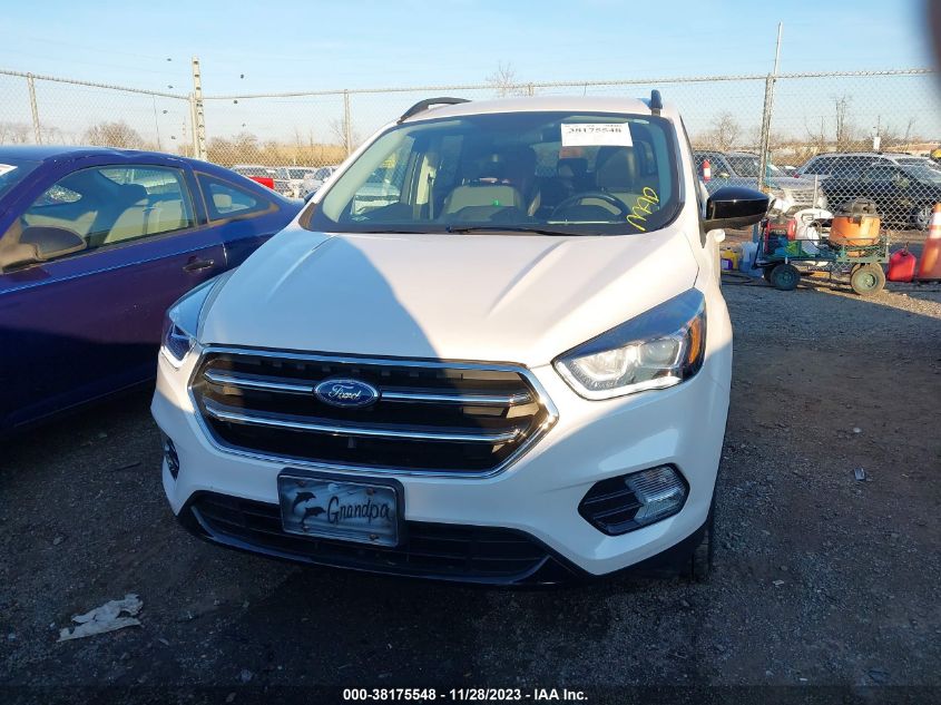 2017 FORD ESCAPE SE - 1FMCU0GD4HUC37858