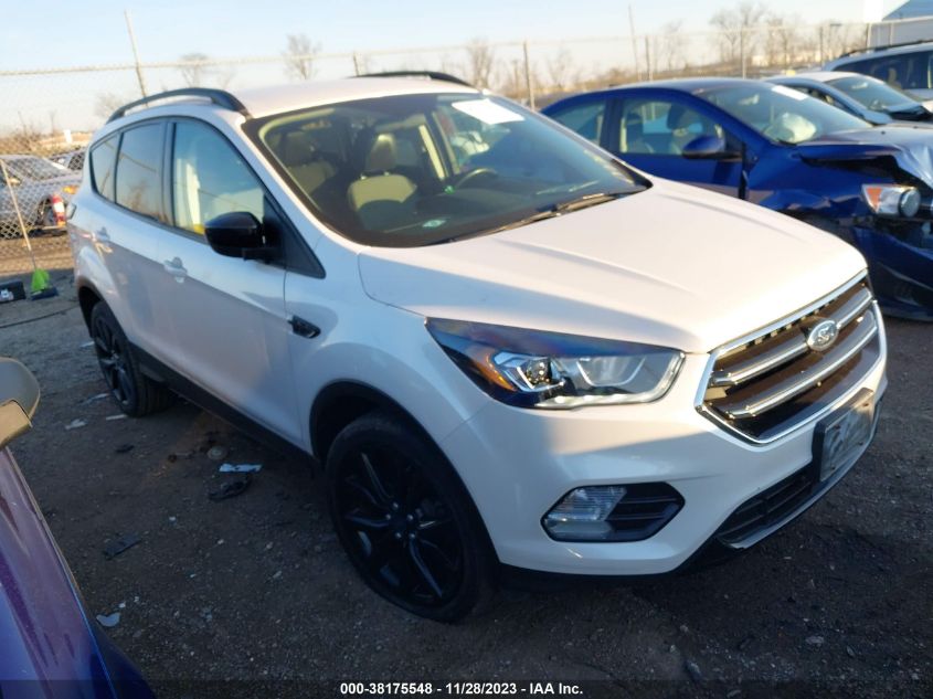 2017 FORD ESCAPE SE - 1FMCU0GD4HUC37858