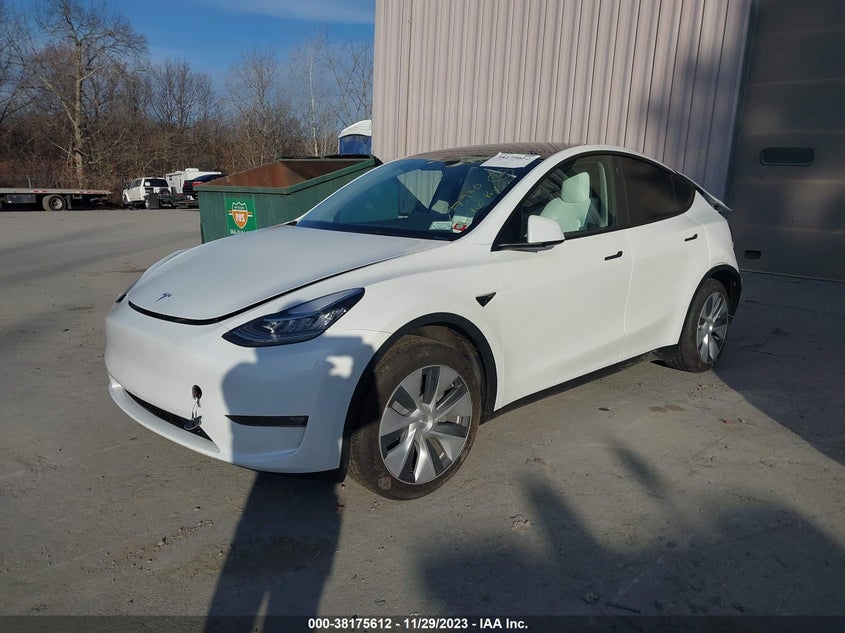 VIN 7SAYGDEE9PA104928 2023 TESLA MODEL Y