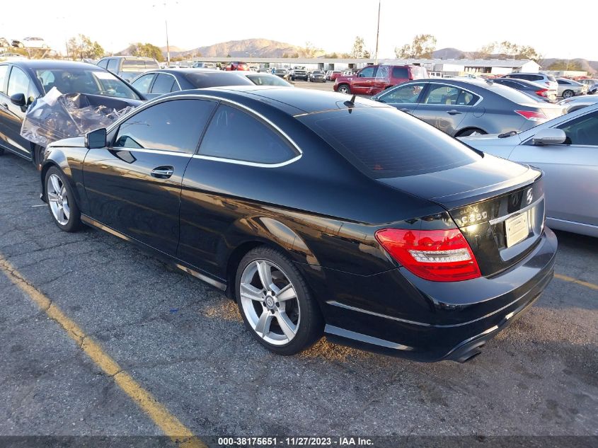 2013 MERCEDES-BENZ C 250 - WDDGJ4HBXDF994934