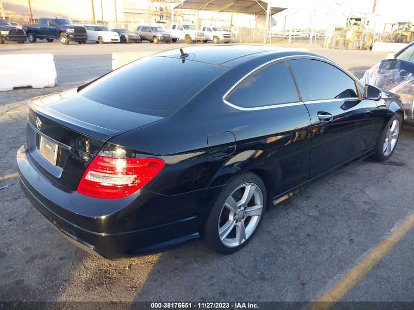 2013 MERCEDES-BENZ C 250 - WDDGJ4HBXDF994934