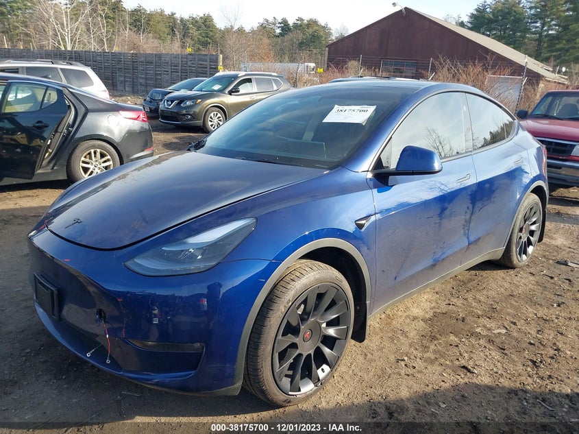 VIN 7SAYGDEE2PF847594 2023 TESLA MODEL Y