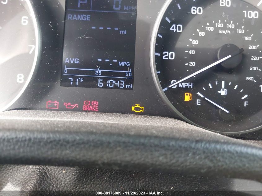 2017 HYUNDAI ELANTRA SE/VALUE/LIMITED - 5NPD84LF9HH158496