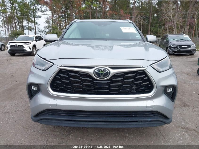 2022 TOYOTA HIGHLANDER XLE - 5TDGZRAH6NS544214
