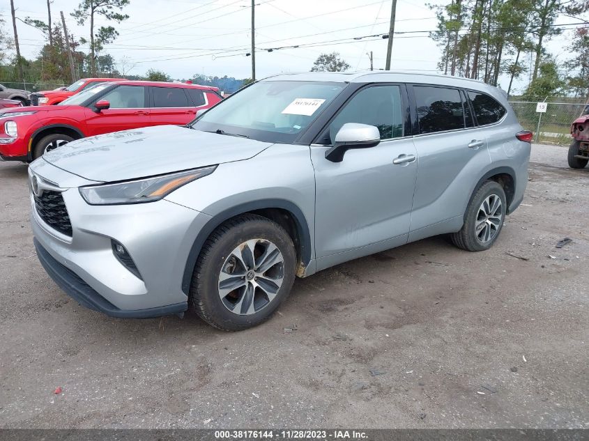 2022 TOYOTA HIGHLANDER XLE - 5TDGZRAH6NS544214
