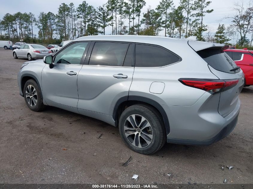 2022 TOYOTA HIGHLANDER XLE - 5TDGZRAH6NS544214