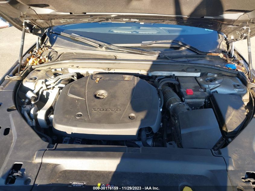 2018 VOLVO V90 CROSS COUNTRY T6 YV4A22NL0J1024885