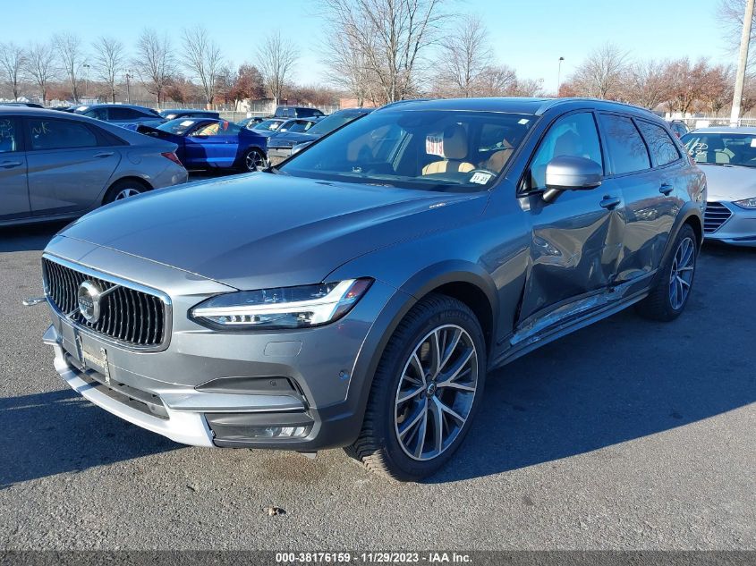2018 VOLVO V90 CROSS COUNTRY T6 YV4A22NL0J1024885