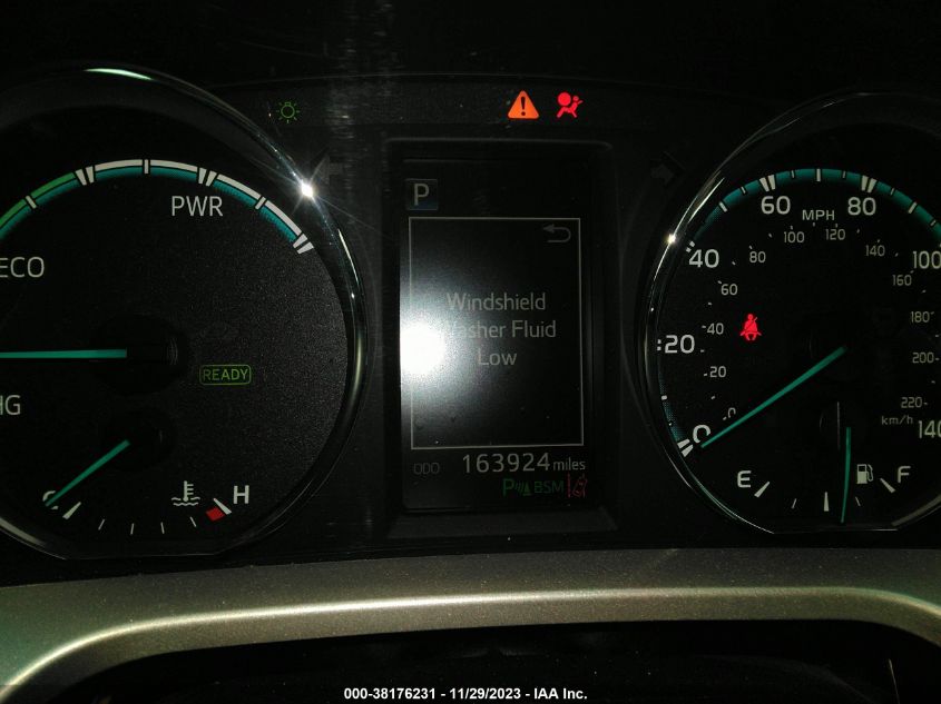 2016 TOYOTA RAV4 HYBRID XLE - JTMRJREV8GD032906