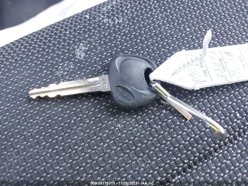 2017 KIA FORTE LX - 3KPFK4A77HE151783