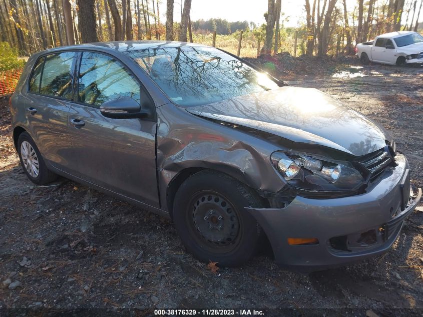 2014 VOLKSWAGEN GOLF 2.5L - WVWDB7AJ3EW003054