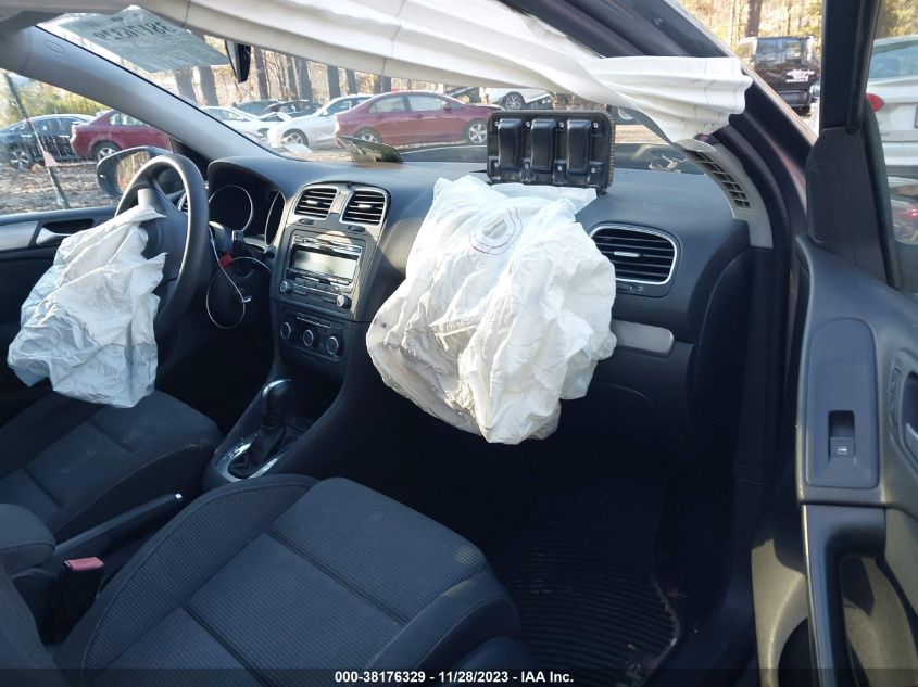 2014 VOLKSWAGEN GOLF 2.5L - WVWDB7AJ3EW003054