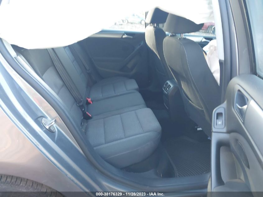 2014 VOLKSWAGEN GOLF 2.5L - WVWDB7AJ3EW003054